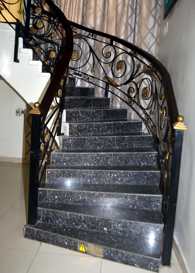 De Rigg Place - Alaka Estate, Surulere Lagos Extérieur photo
