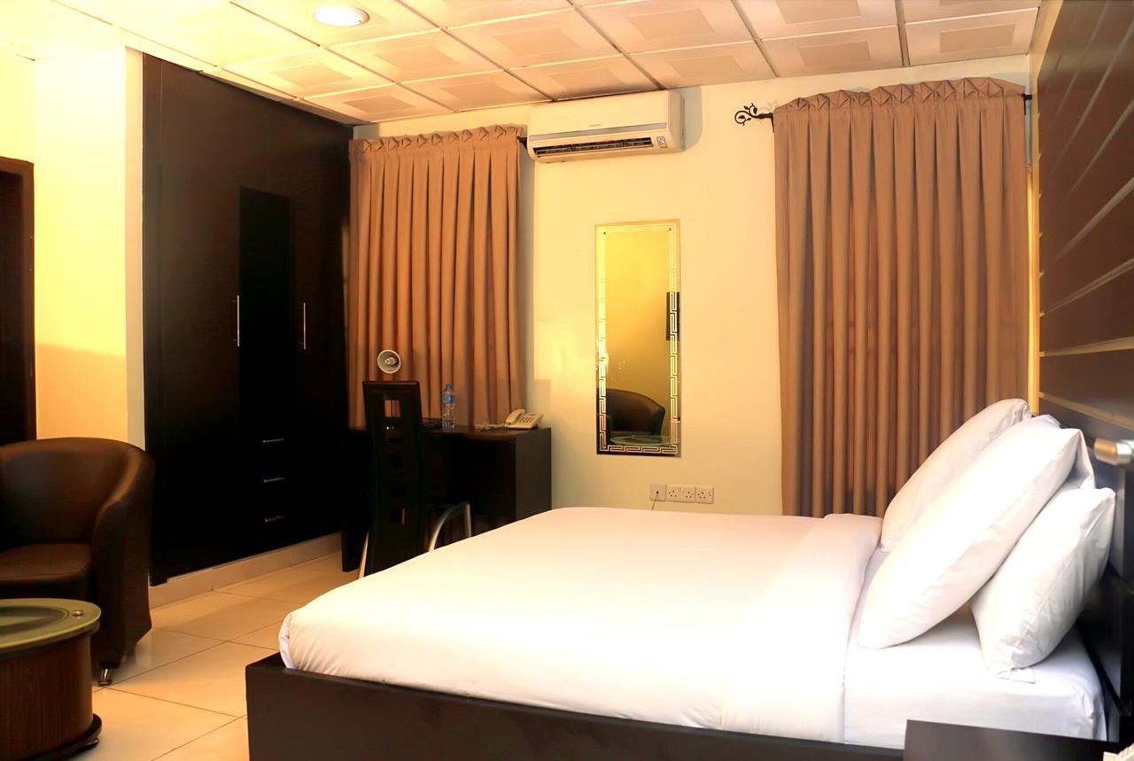 De Rigg Place - Alaka Estate, Surulere Lagos Extérieur photo