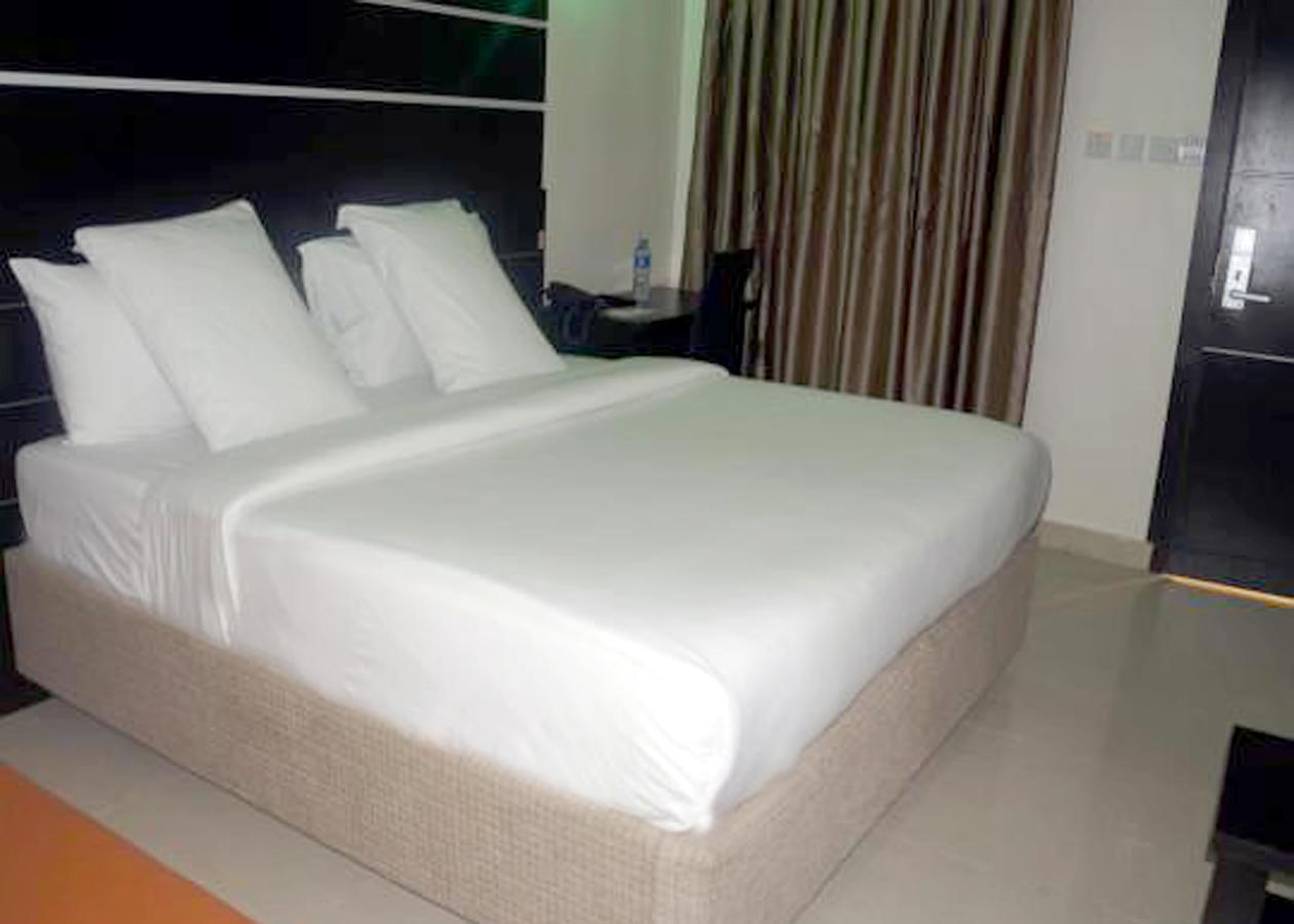 De Rigg Place - Alaka Estate, Surulere Lagos Extérieur photo